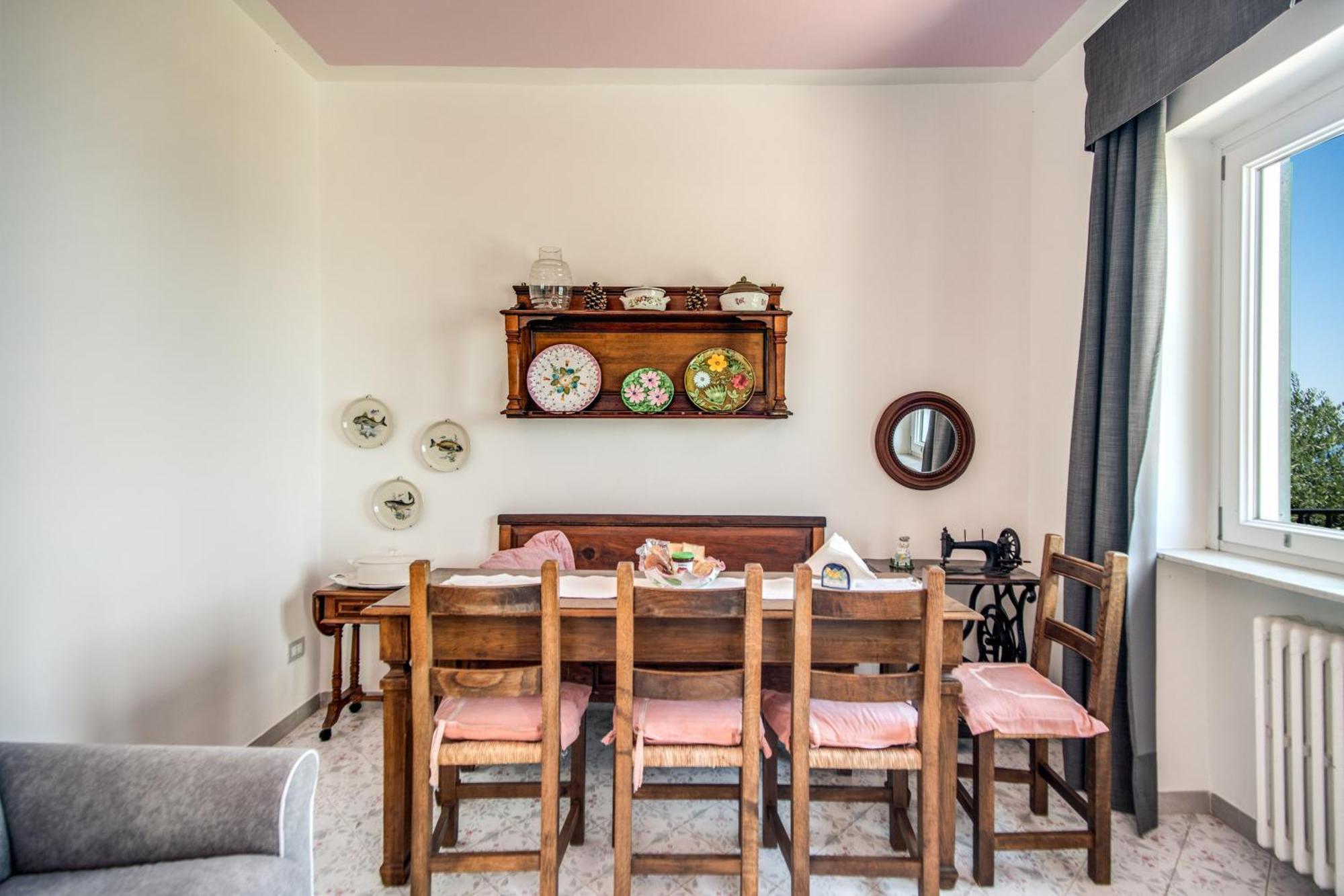 M Suites Sorrento Luaran gambar