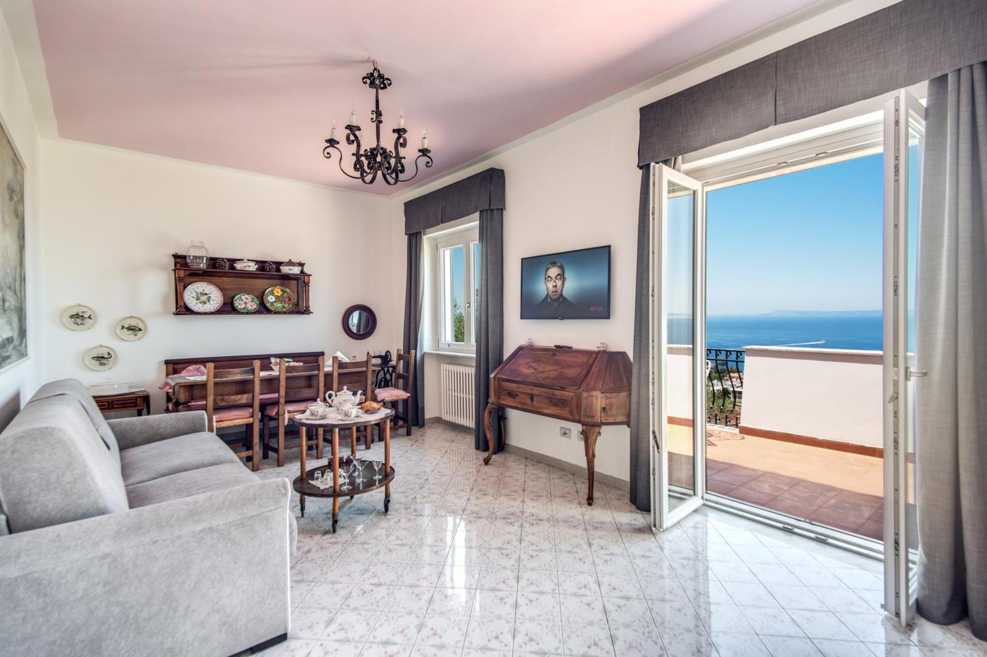 M Suites Sorrento Luaran gambar
