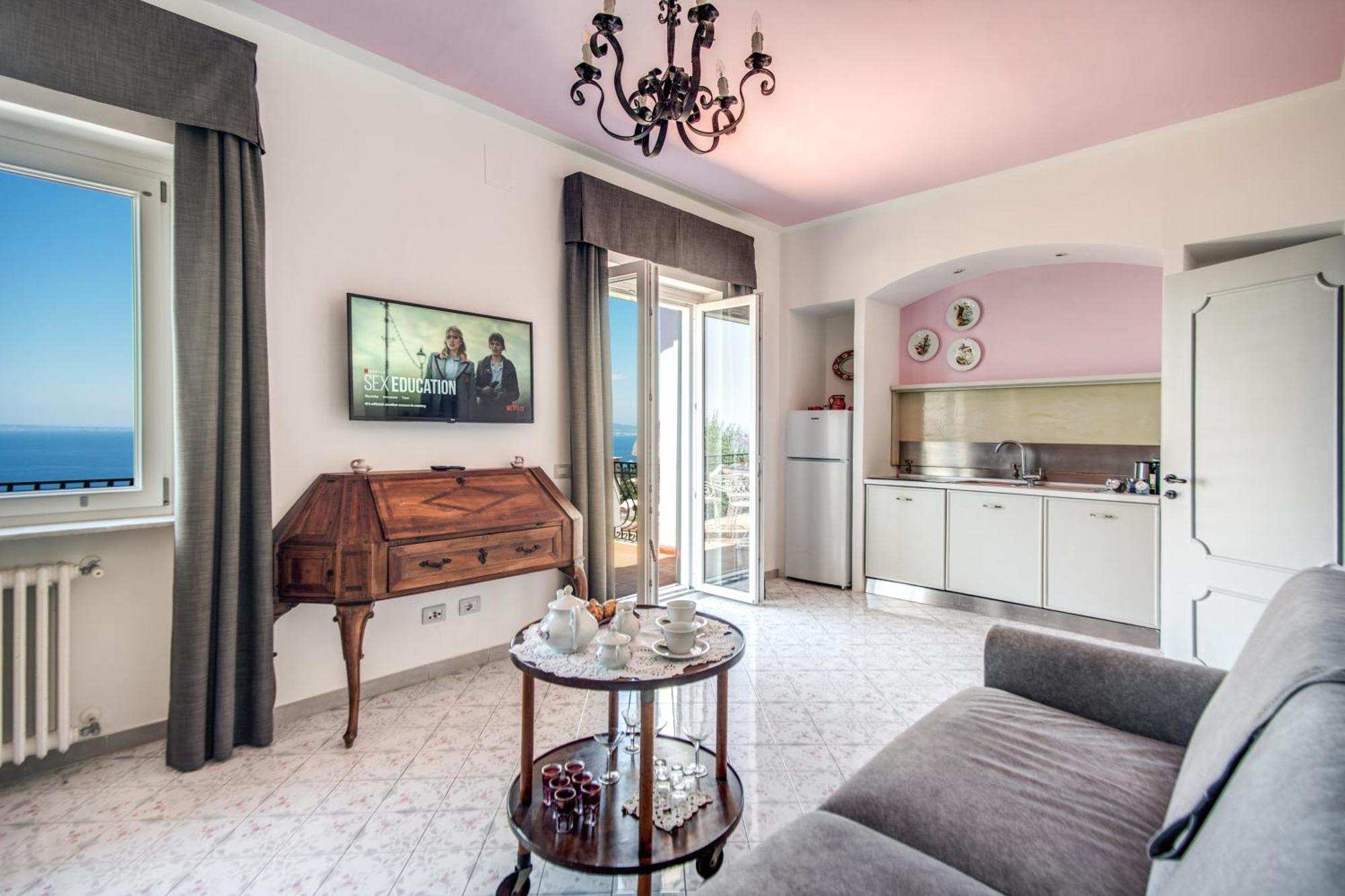 M Suites Sorrento Luaran gambar