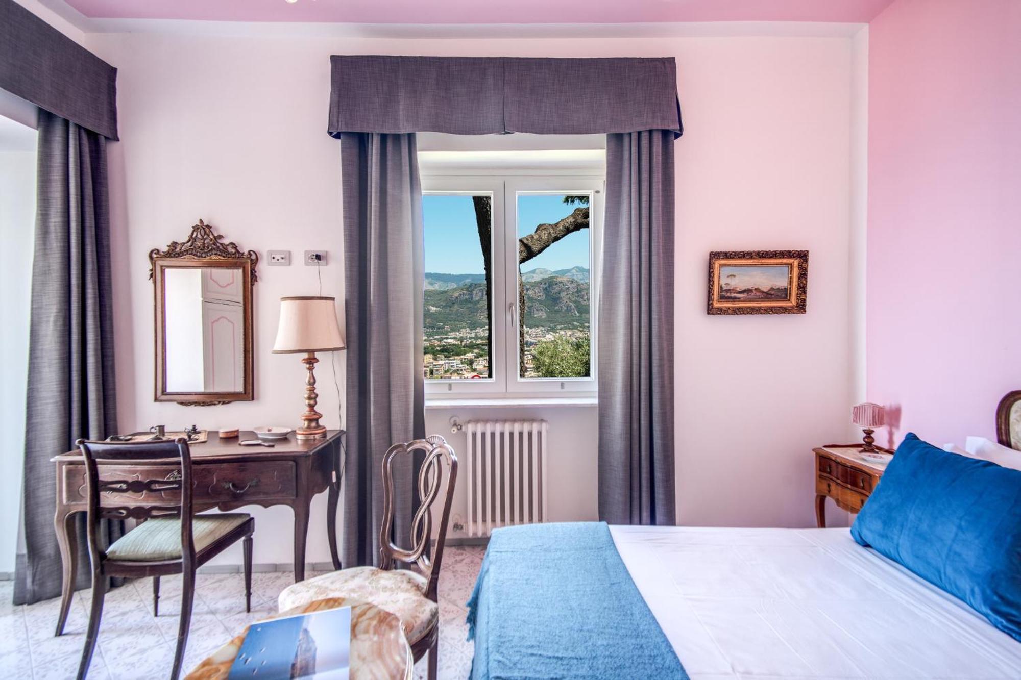 M Suites Sorrento Luaran gambar