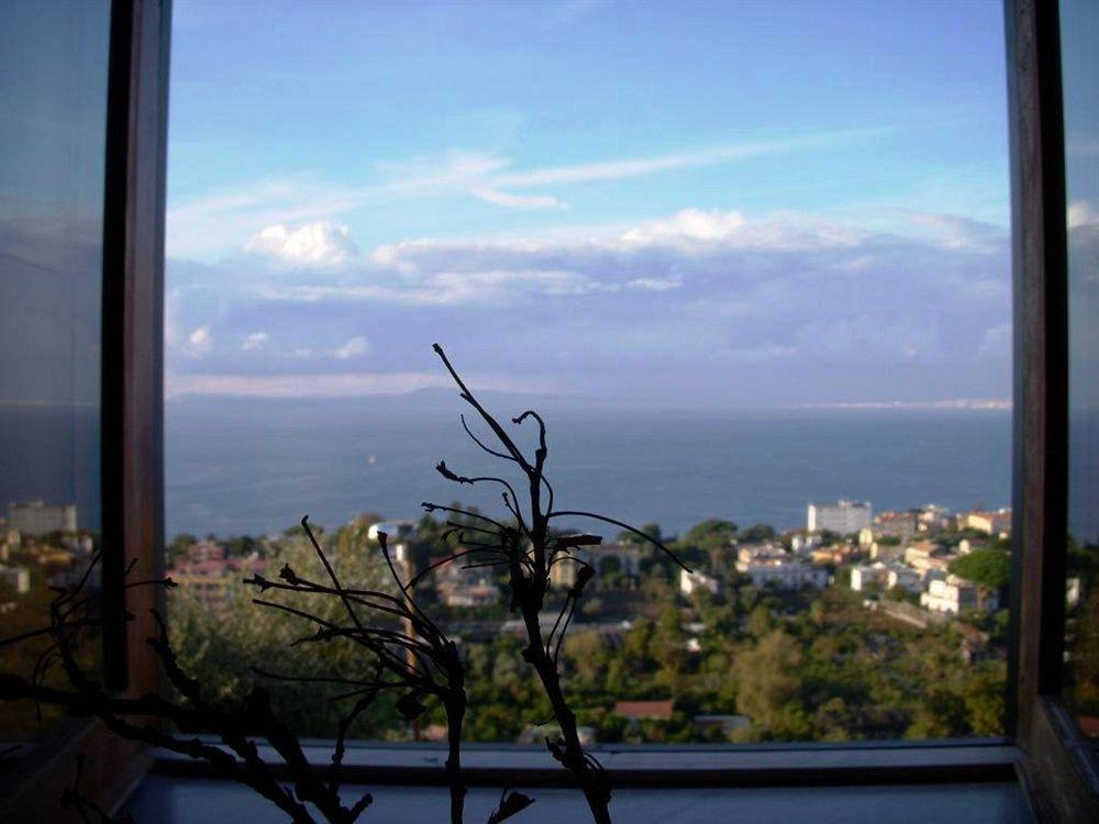 M Suites Sorrento Luaran gambar